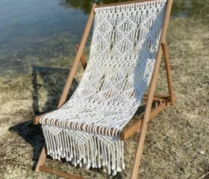 Folding macramé chair